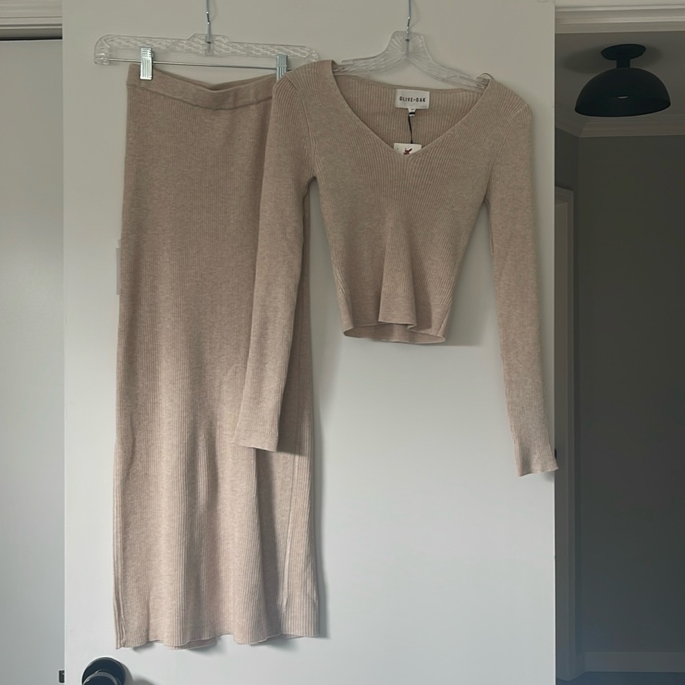 Olive & Oak Tan Skirt Set
